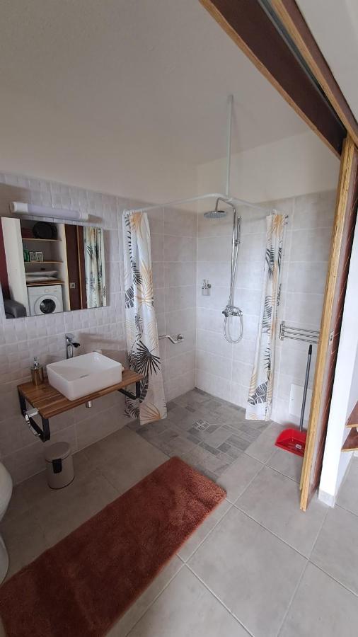 La Kay Sicrie Avec Spa Saint-Pierre ภายนอก รูปภาพ